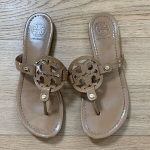 Tory Burch Patent Leather Tan Miller Sandals Size 7.5